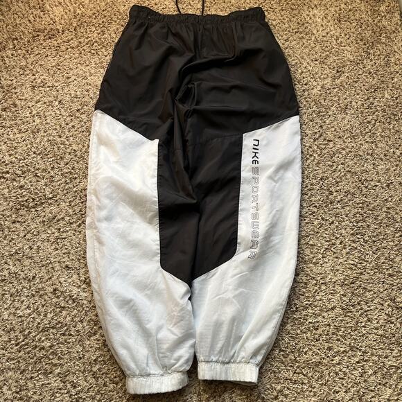 Nike Sportswear mens Casual Woven Wind Pants Black White M - Picture 1 of 6